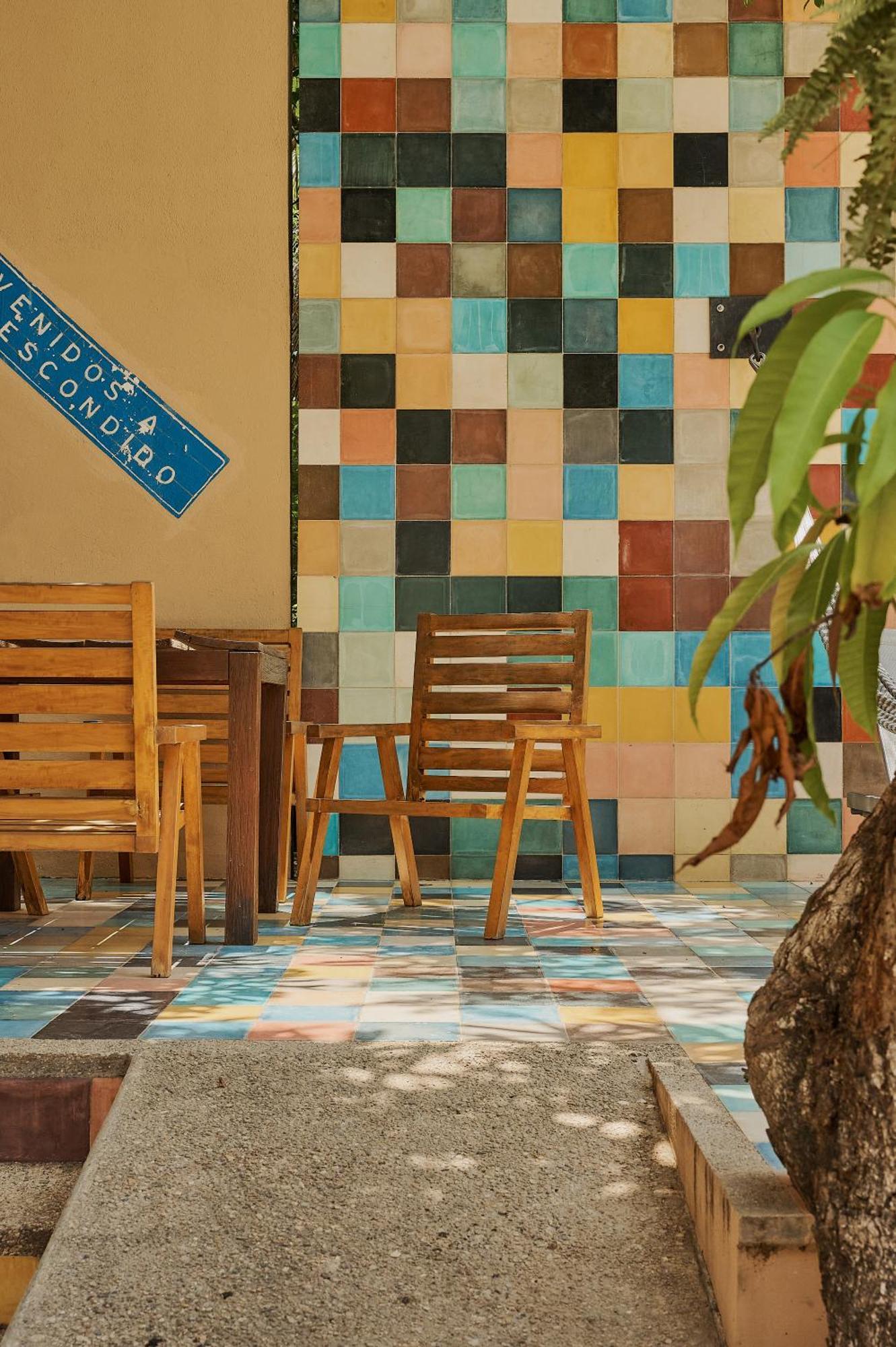 Отель Casa Mosaicos - Adults Only Пуэрто-Эскондидо Экстерьер фото