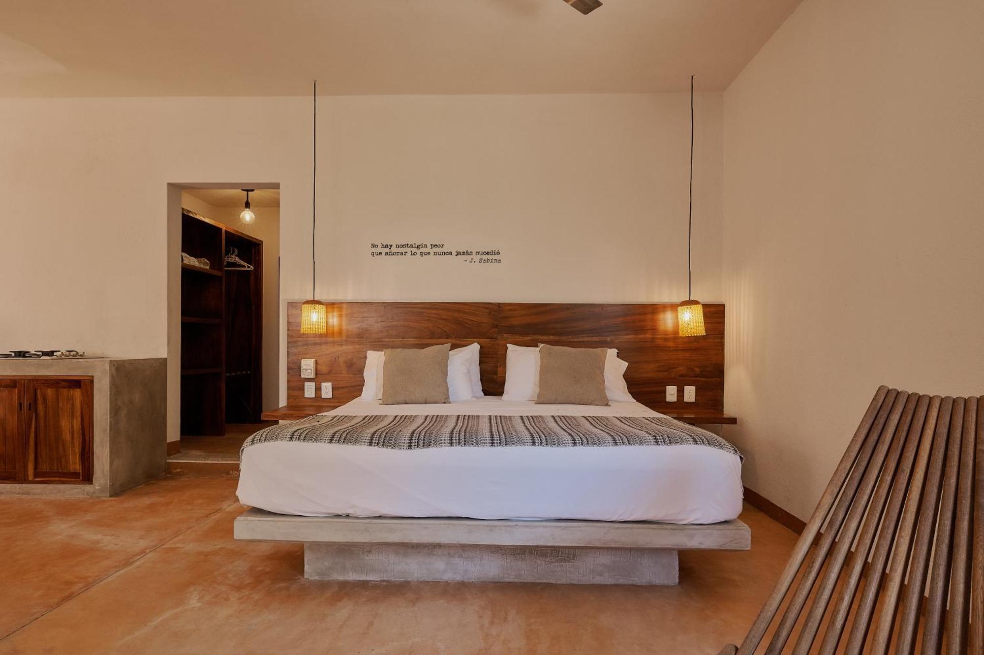 Отель Casa Mosaicos - Adults Only Пуэрто-Эскондидо Экстерьер фото